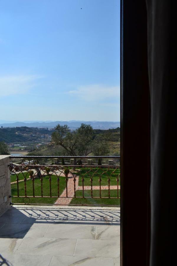 Chateau Fasel Tiran Dış mekan fotoğraf